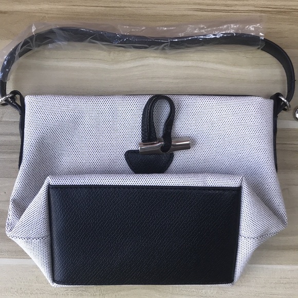 Women's Essential Toile Bucket Bag - Picture 8 of 10